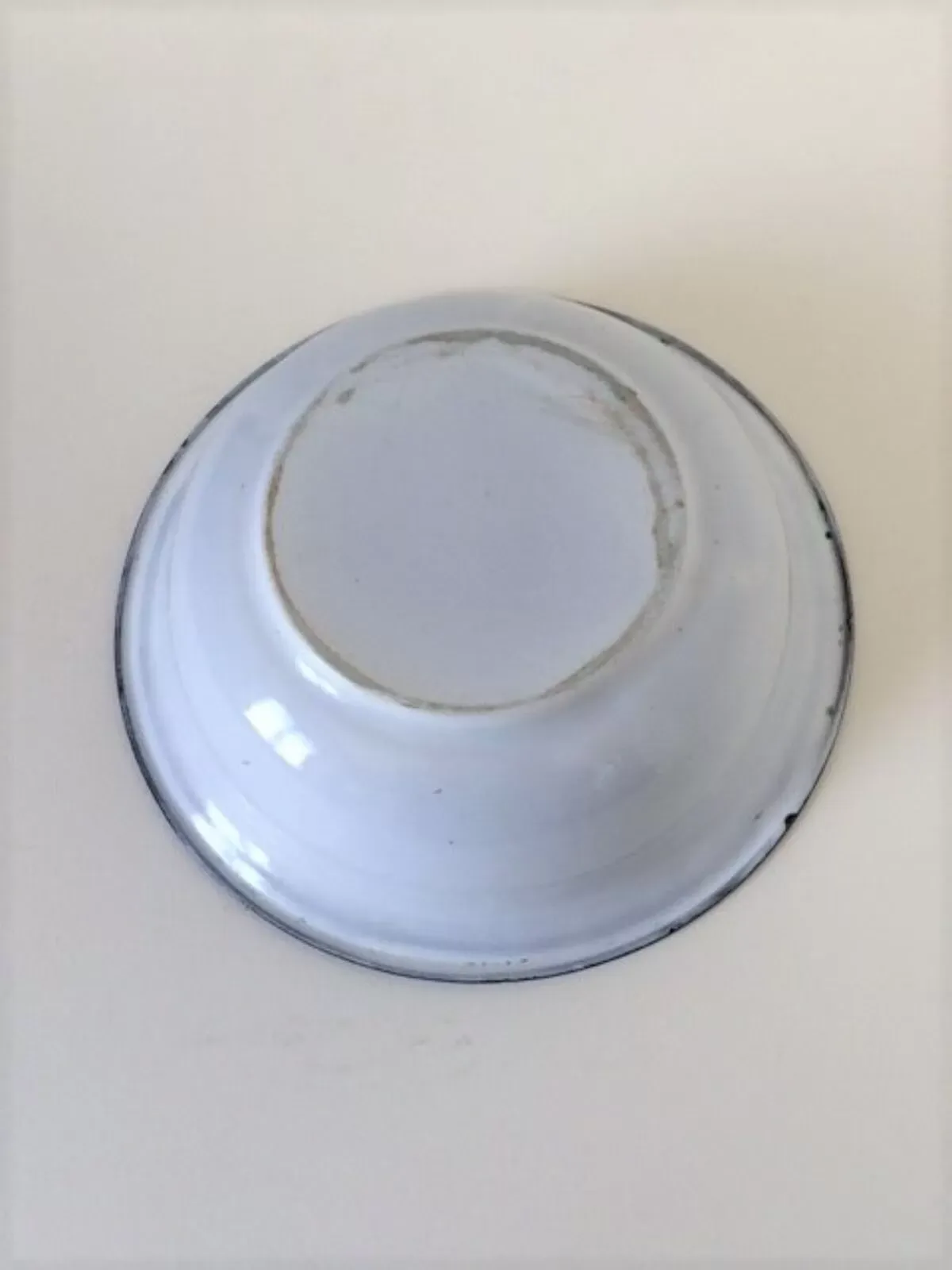 Illustration numéro 3 du produit Plat en tôle émaillée