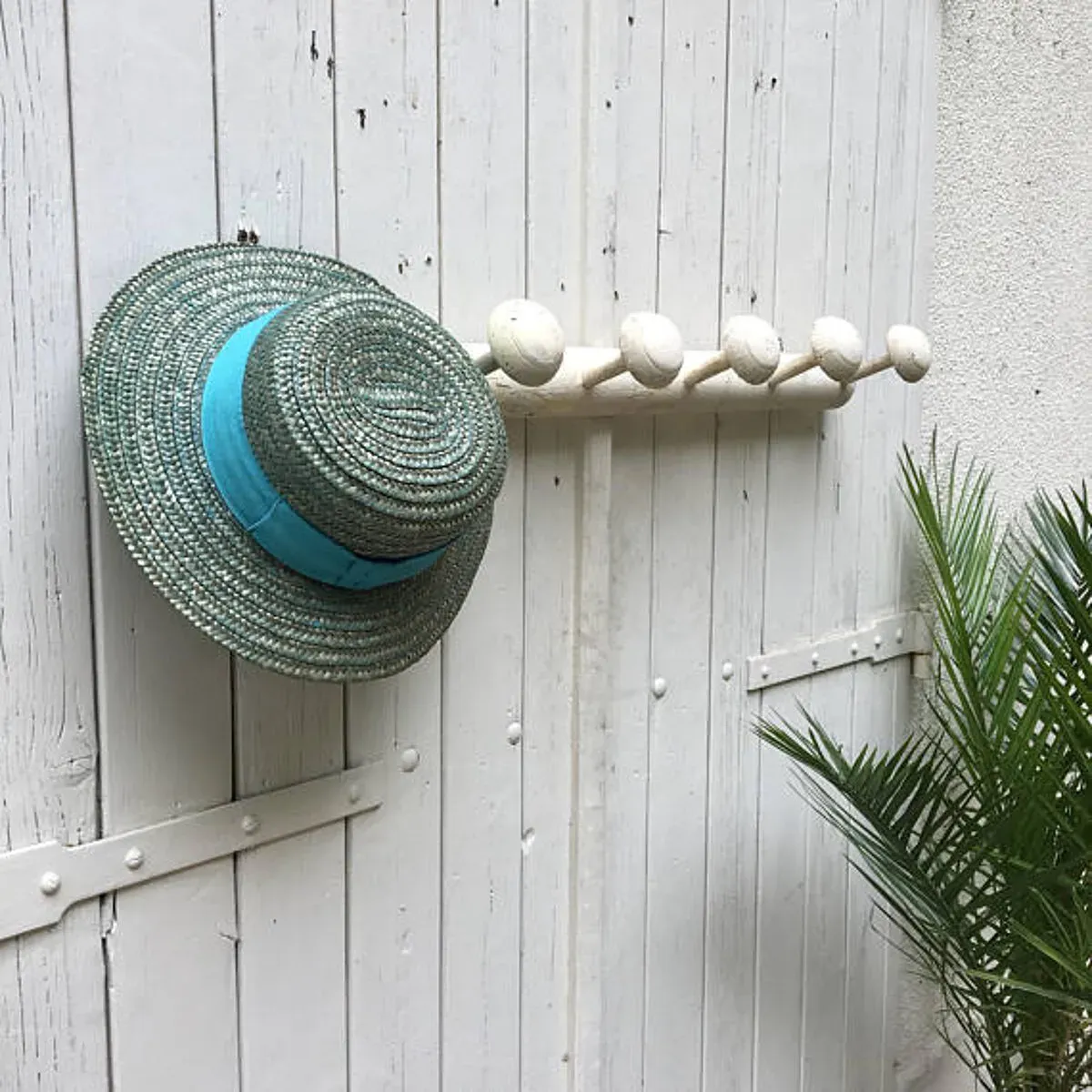 Illustration numéro 3 du produit Patère vintage jaune paille