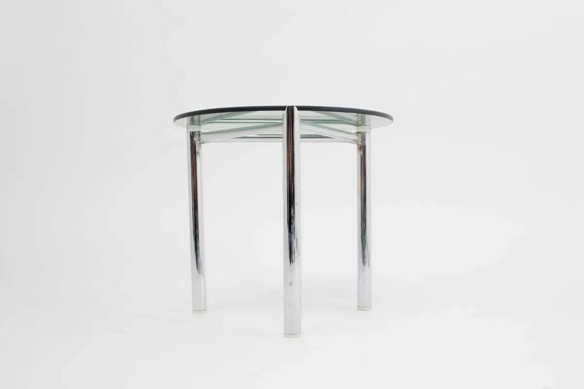 Illustration numéro 3 du produit Side table with frame in chrome and glass 1960 s