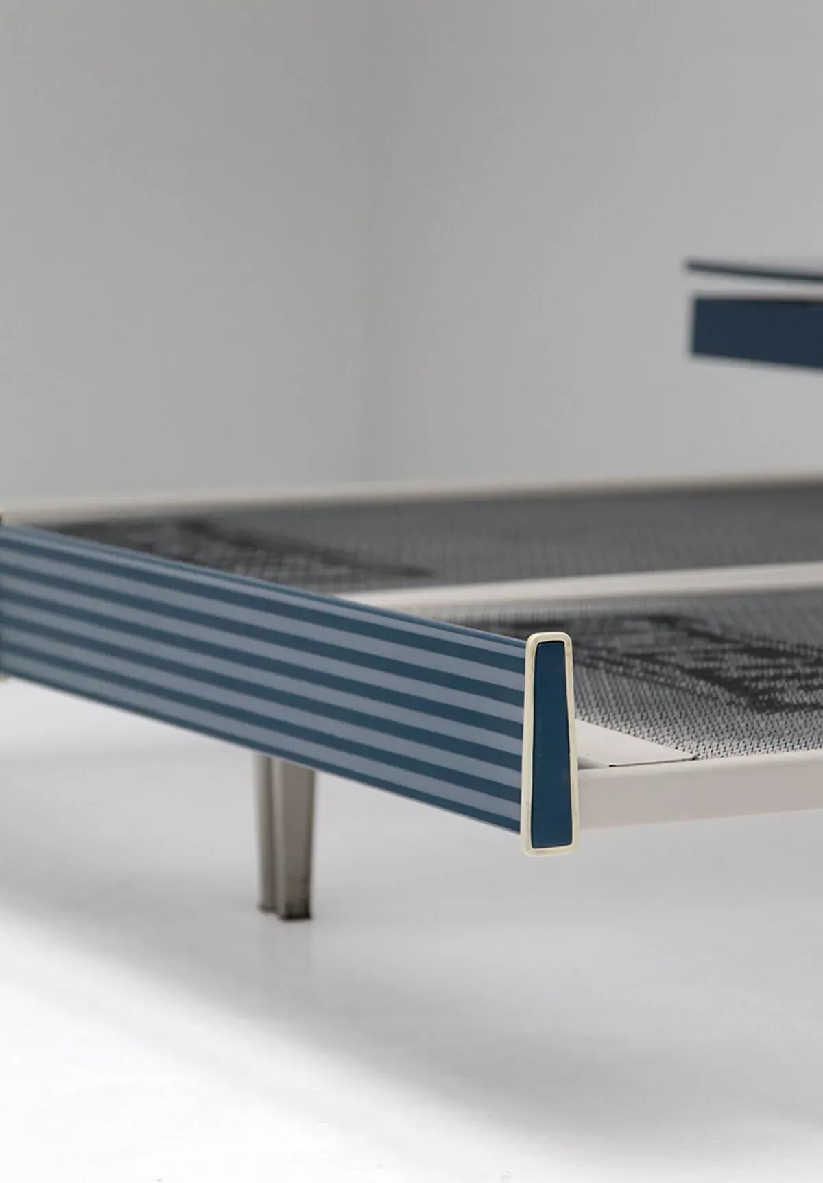 Illustration numéro 3 du produit Lit Dick Cornemeijer années 60