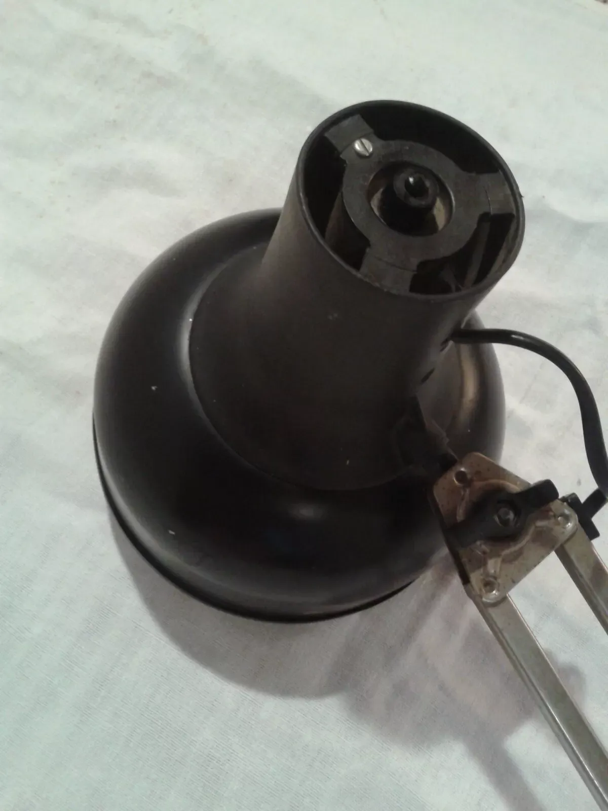 Illustration numéro 3 du produit Lampe industrielle atelier