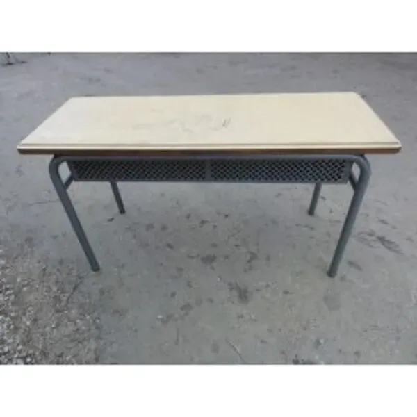 Illustration numéro 3 du produit Bureau table d'école