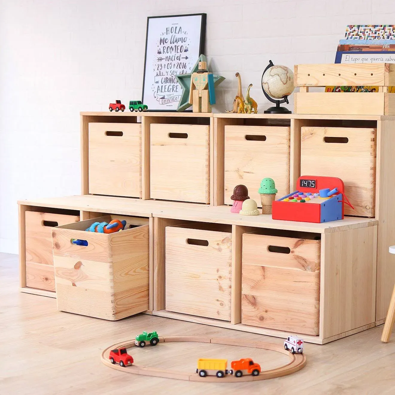 Illustration numéro 3 du produit Cube En Pin Massif Bois Clair