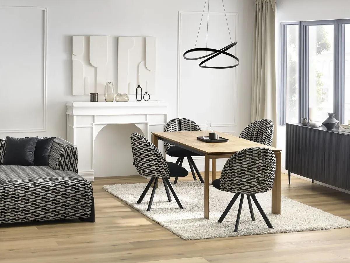 Illustration numéro 4 du produit Chaise LALIE édition limitée avec pieds étoile    BOBOCHIC