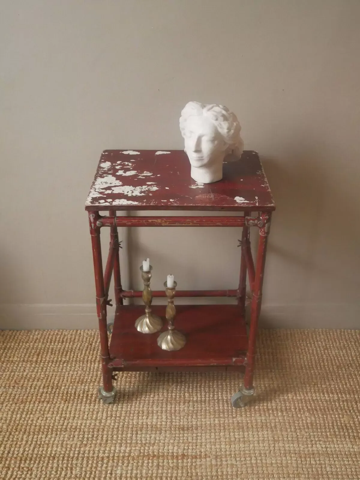 Illustration numéro 4 du produit Desserte brocante meuble d'appoint bois patiné usé fabrication artisanale industrielle atelier