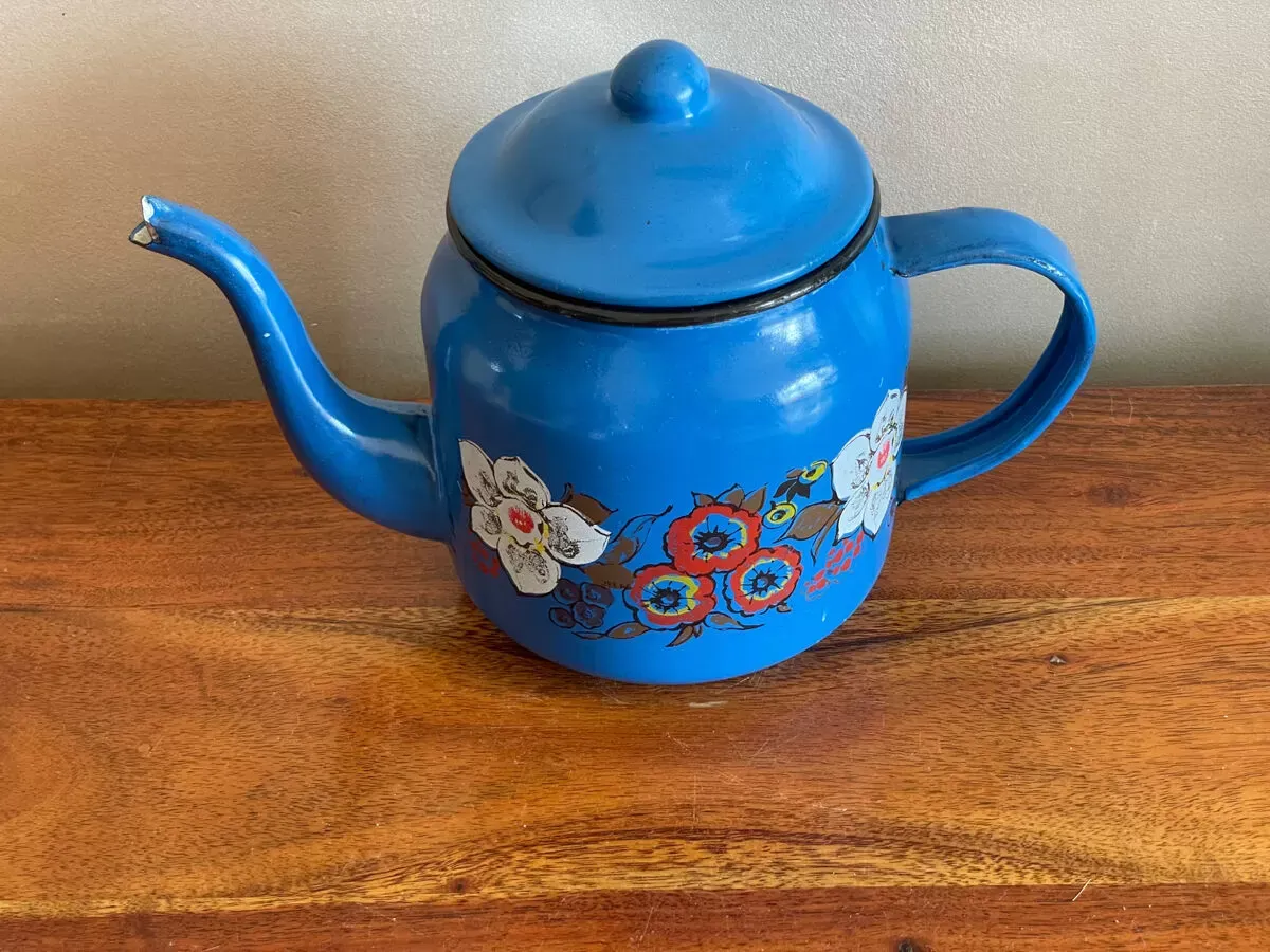 Illustration numéro 4 du produit Theire en tôle émaillée