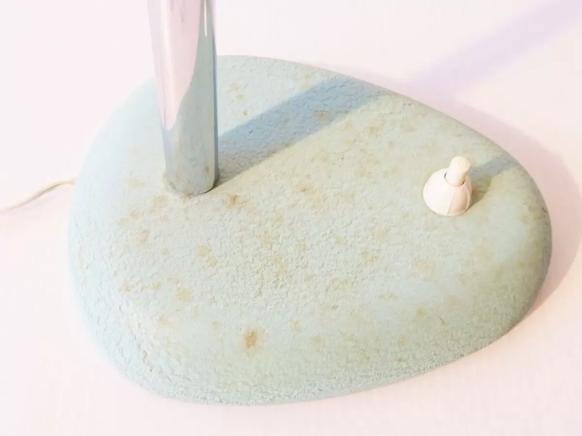 Illustration numéro 4 du produit Lampe à poser de bureau industrielle 50's vintage de couleur verte 1950 n2