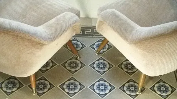 Illustration numéro 4 du produit 1/3 fauteuil Club organique années 50 60 restauré