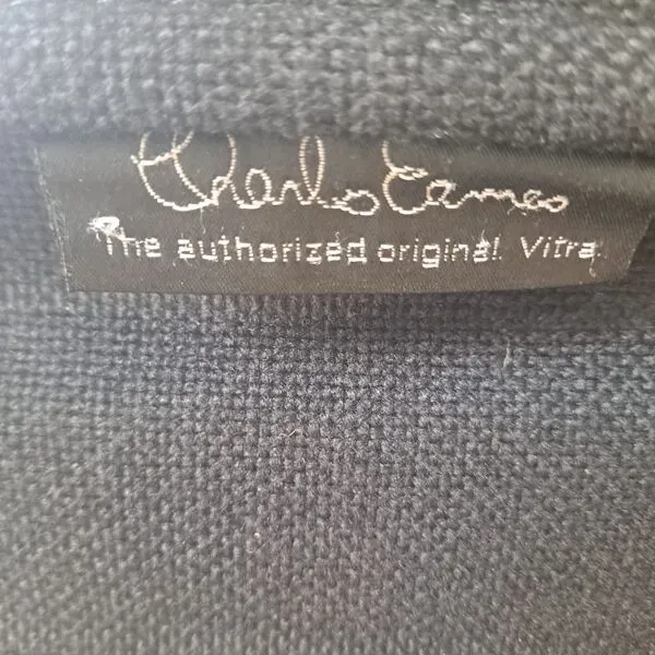 Illustration numéro 4 du produit Chaise de bureau EA108 de Charles & Ray Eames pour Vitra 2012