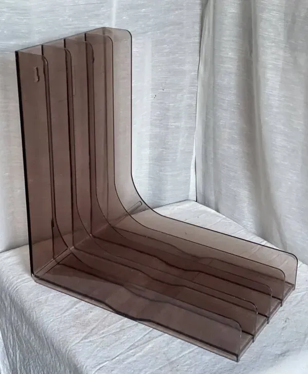 Illustration numéro 4 du produit Étagère casier à disques vinyle Plexiglas fumé vintage 1970