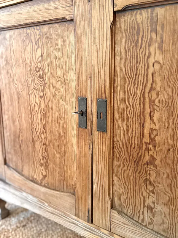 Illustration numéro 4 du produit Buffet parisien