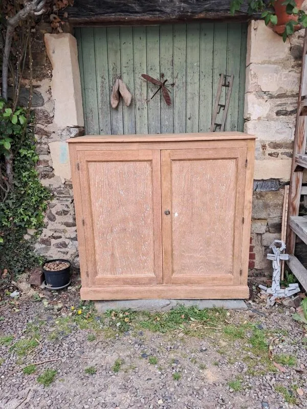 Illustration numéro 4 du produit Buffet à casiers