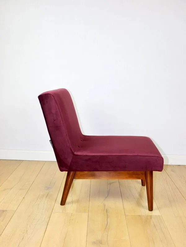Illustration numéro 4 du produit Fauteuil loft vintage années 70 en velours bordeaux.