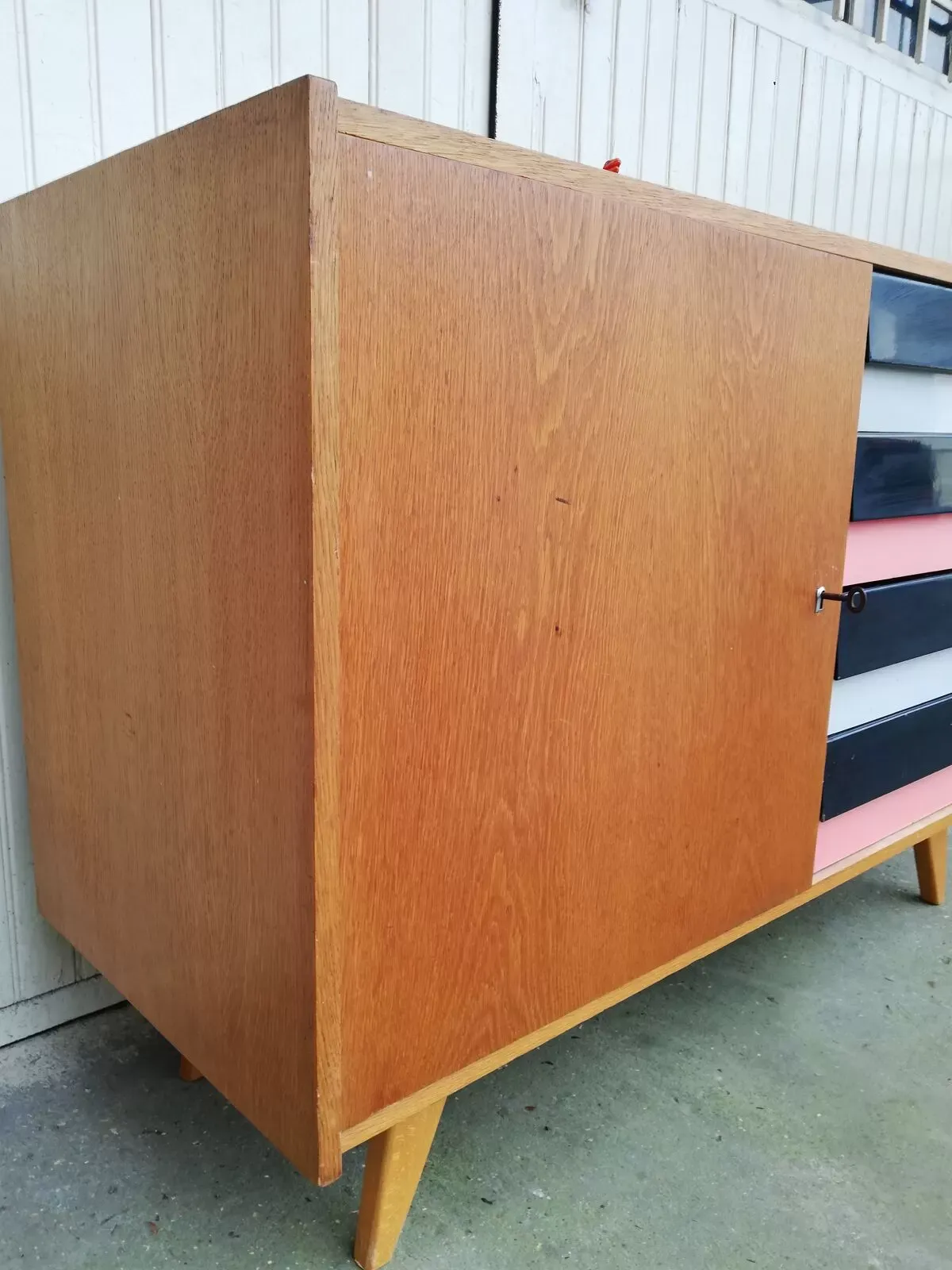 Illustration numéro 4 du produit Commode, enfilade Tchèque vintage, Jiri Jiroutek U458, 1960 style scandinave