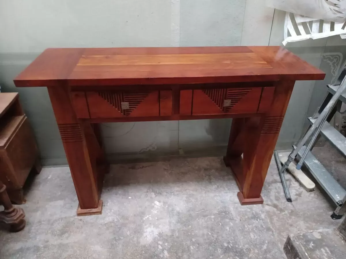 Illustration numéro 4 du produit Console ancienne en chêne