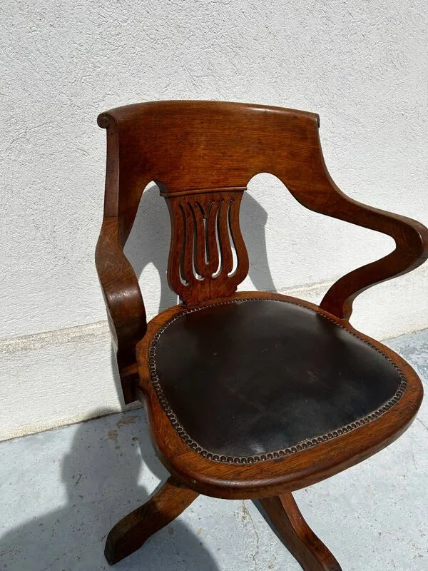 Illustration numéro 4 du produit Fauteuil de bureau pivotant Milwaukee Chair Co. – cuir et bois – circa
