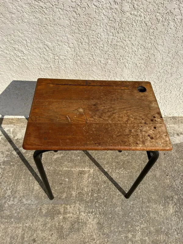 Illustration numéro 4 du produit Ancien pupitre écolier