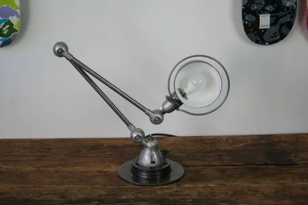 Illustration numéro 4 du produit Lampe Jielde industriel Jean Louis Domecq 2 bras vernis brillant