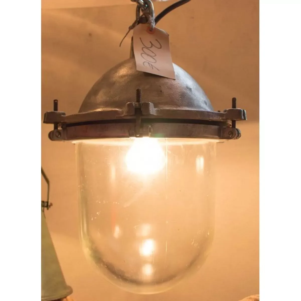 Illustration numéro 4 du produit Lampe industriel en alu avec globe en verre