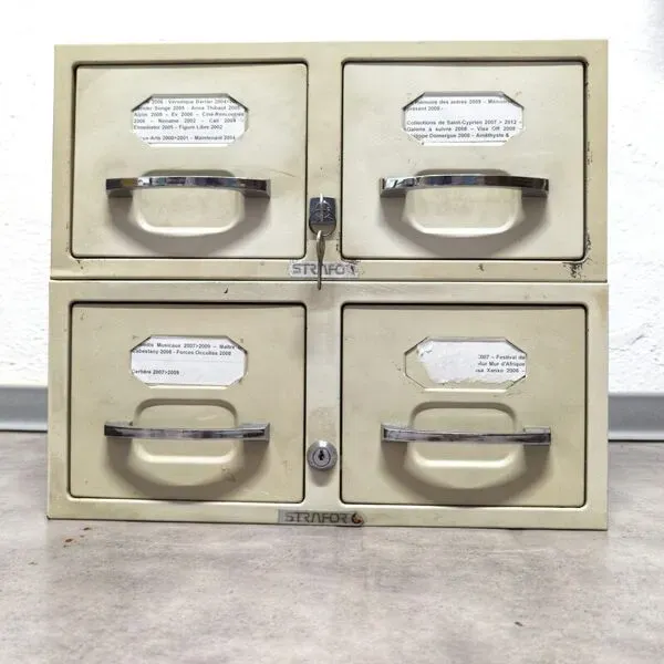 Illustration numéro 4 du produit Casiers métalliques à fiches Strafor