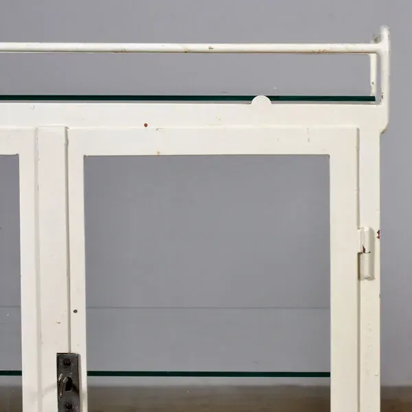 Illustration numéro 4 du produit Vitrine médicale / chariot, années 1940