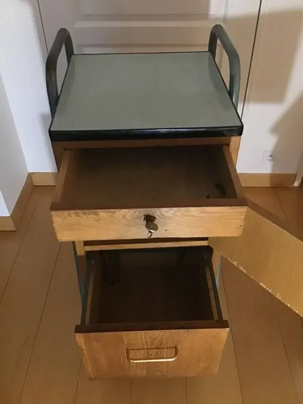 Illustration numéro 4 du produit Meuble architecte