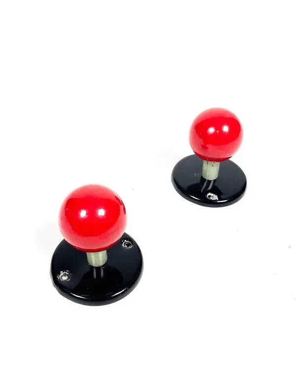 Illustration numéro 4 du produit Patères vintage en métal émaillé rouge