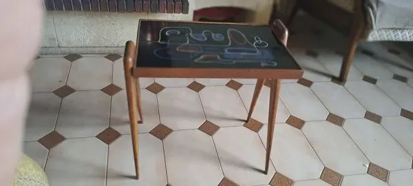 Illustration numéro 4 du produit Table en teck et céramique de style scandinave, 1950