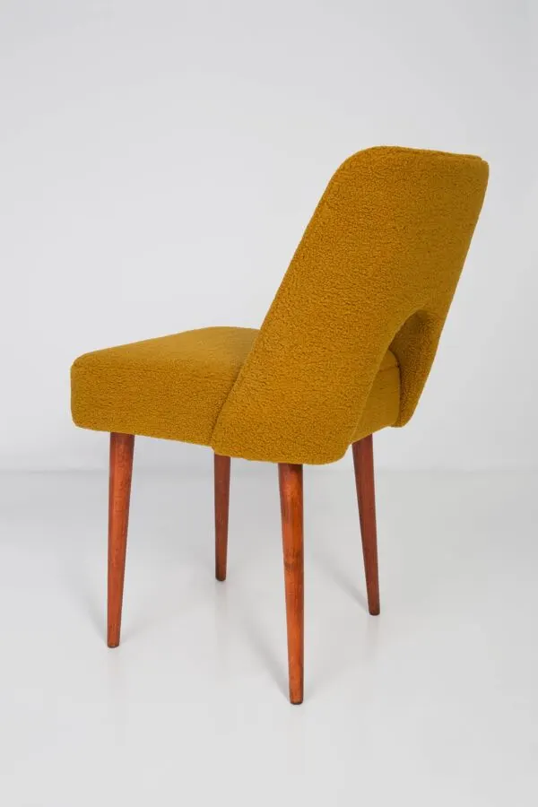 Illustration numéro 4 du produit Chaise 'Shell' bouclé jaune ocre, années 1960