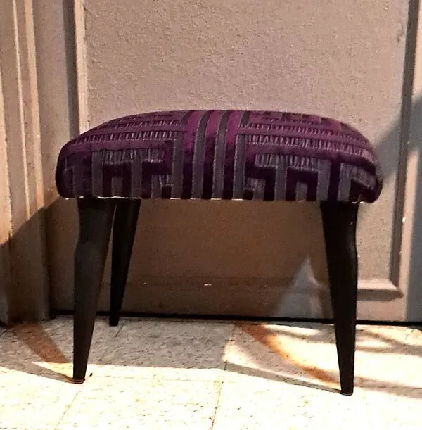 Illustration numéro 4 du produit Tabouret repose pied bois restauration tapissière XX meuble d'appoint