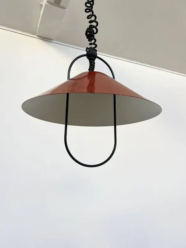 Illustration numéro 4 du produit Suspension Monte Baisse Lita – Rouge Brique – Design Français 80's