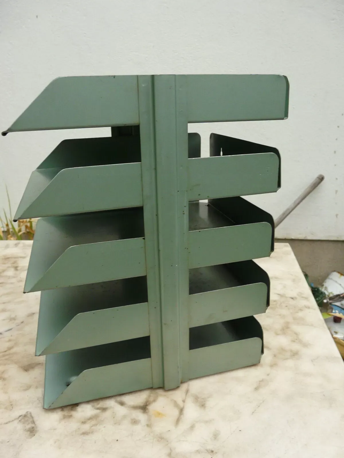 Illustration numéro 4 du produit Trieur courrier industriel vintage années 60 - 70