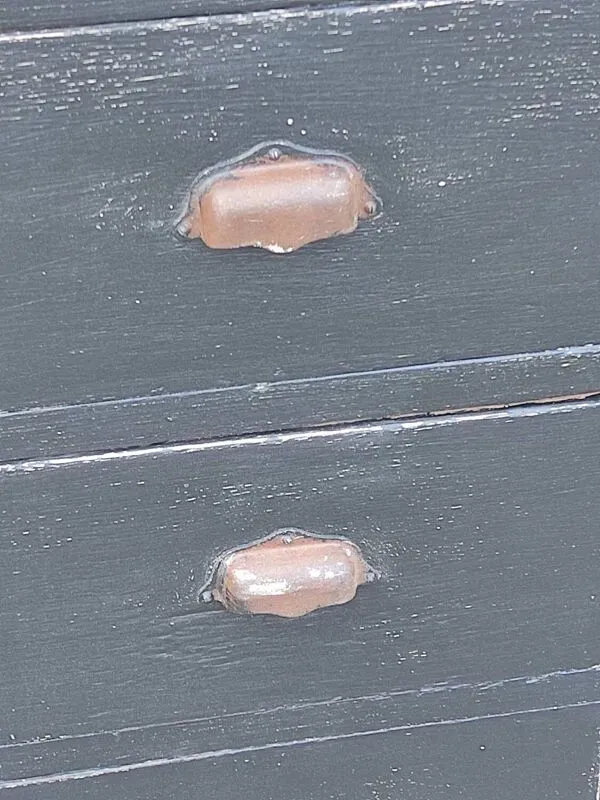 Illustration numéro 4 du produit Meuble de métier