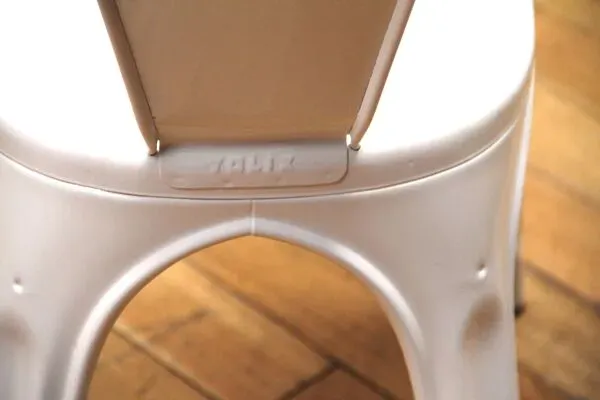 Illustration numéro 4 du produit Paire de chaises de jardin Tolix