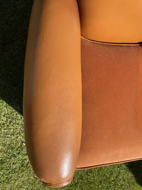 Illustration numéro 4 du produit Fauteuil club