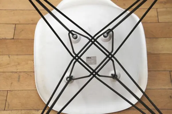 Illustration numéro 4 du produit Chaise DSR, Charles & Ray Eames Vitra