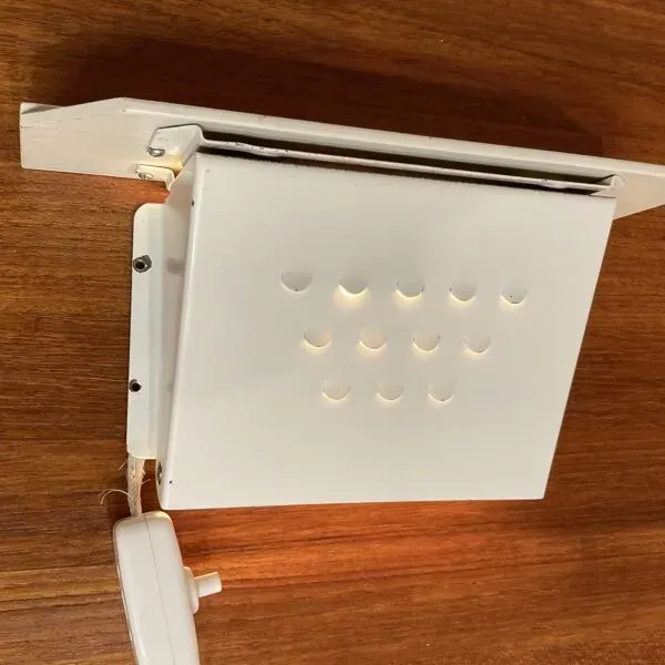 Illustration numéro 4 du produit Paire d'appliques industrielles design scandinave 1950.