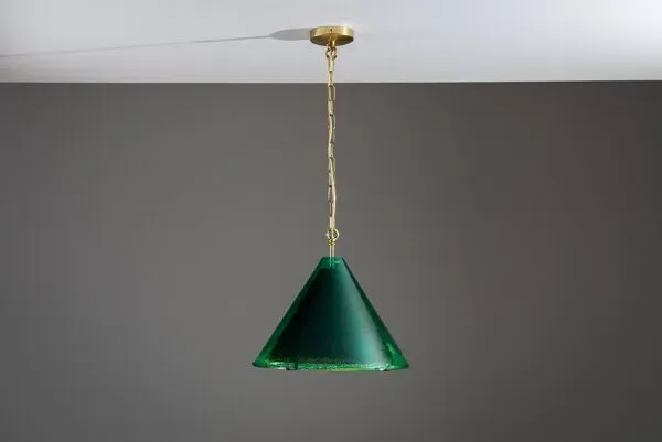 Illustration numéro 4 du produit Pendentif en verre vert ''Najade'' de Jonas Hidle