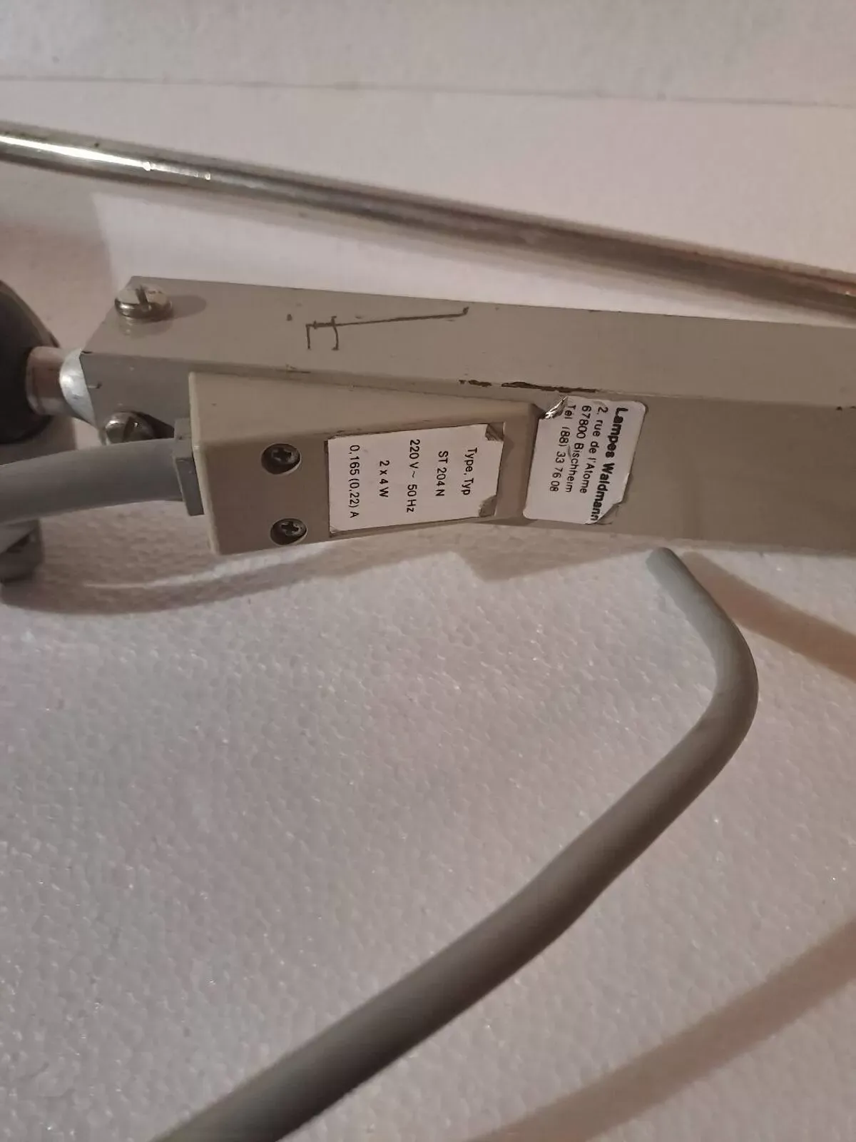 Illustration numéro 4 du produit Lampe d'atelier industrielle Waldmann ST204N