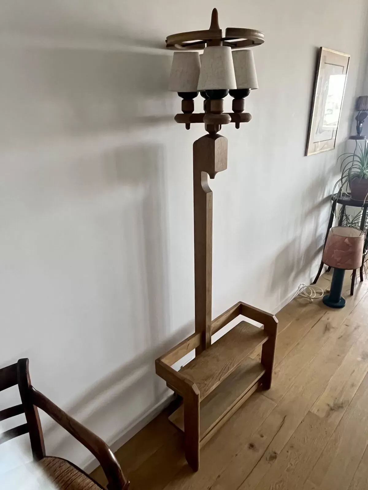 Illustration numéro 4 du produit Lampadaire signé Guillerme et Chambron