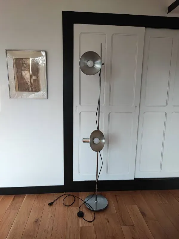 Illustration numéro 4 du produit Lampadaire