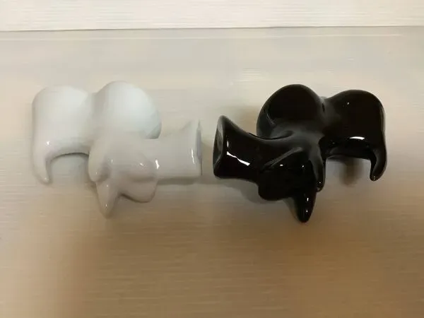 Illustration numéro 4 du produit Sel et poivre chiens black and White