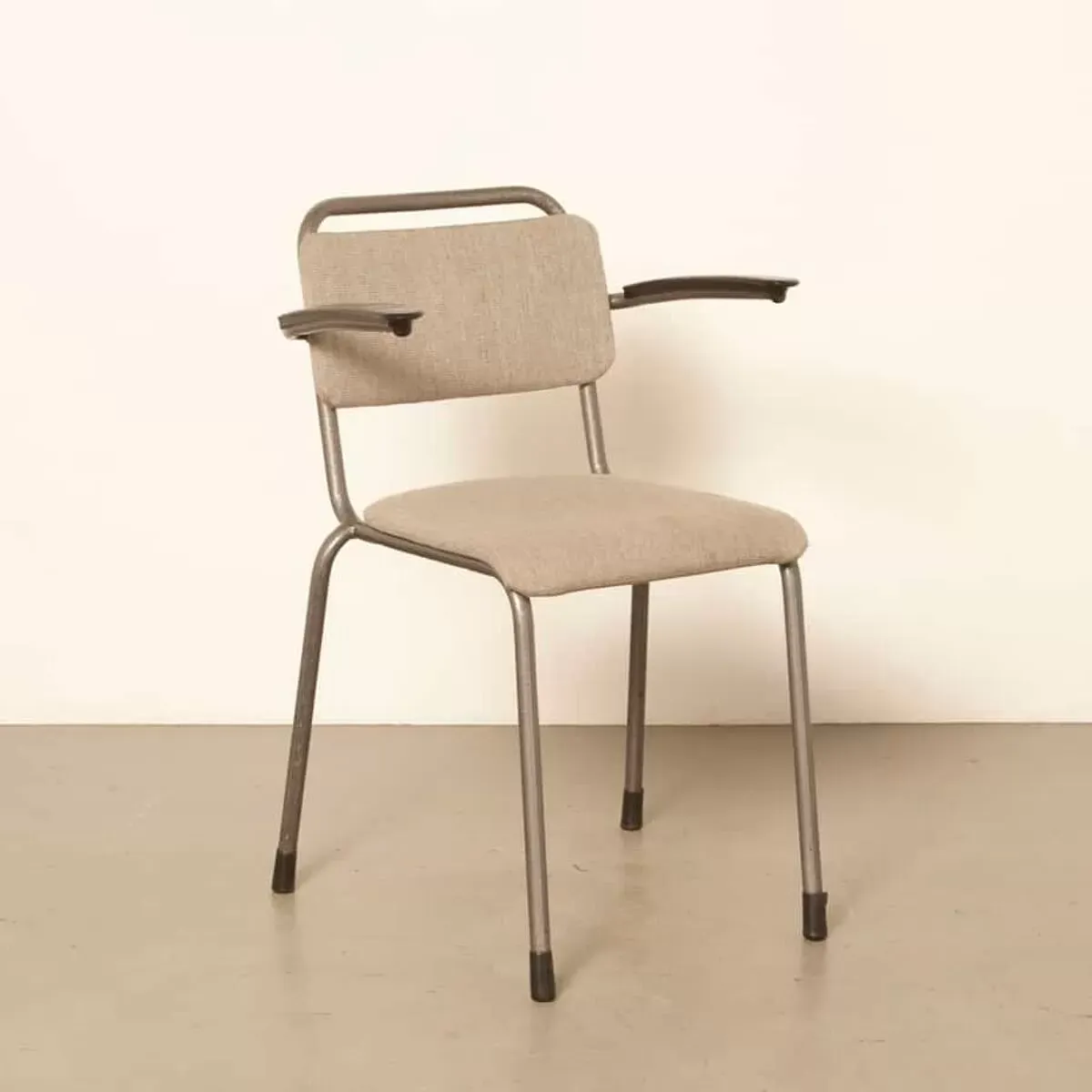 Illustration numéro 4 du produit Chaise d'école Gispen 206 rembourrée gris clair