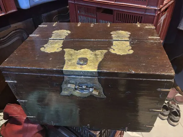 Illustration numéro 4 du produit Coffre japonais