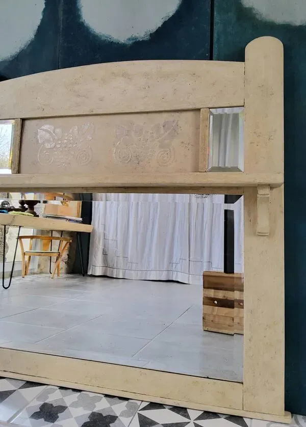 Illustration numéro 4 du produit Miroir trumeau patiné