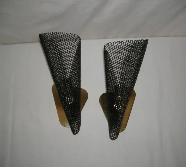 Illustration numéro 4 du produit Appliques tôle étirée des années 50