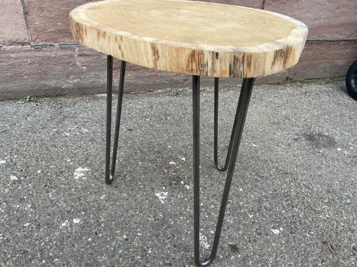 Illustration numéro 4 du produit Tabouret haïrpin industriel tête d’épingle