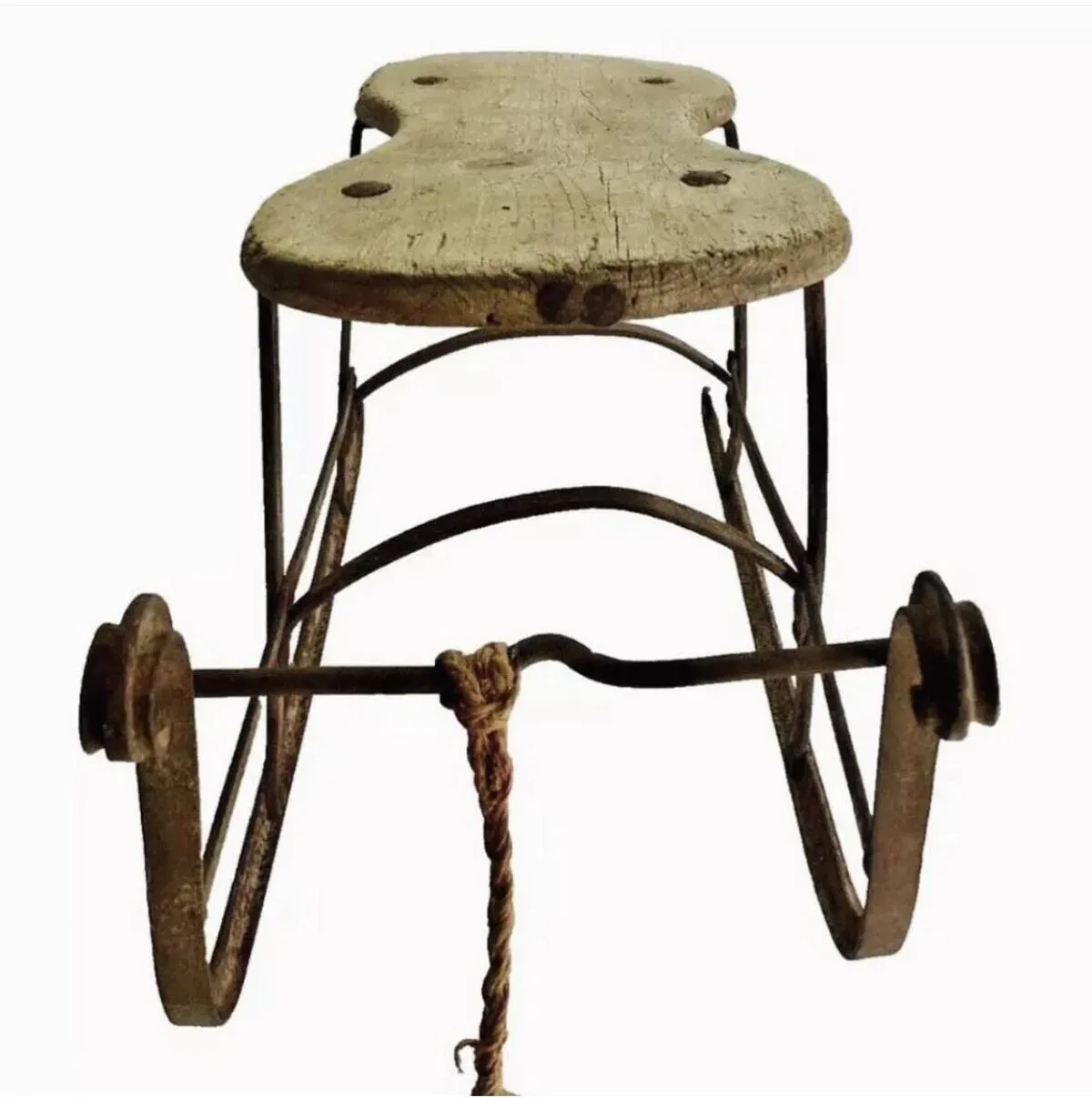 Illustration numéro 4 du produit Luge alsacienne en fer forgé et bois, XIXème s.