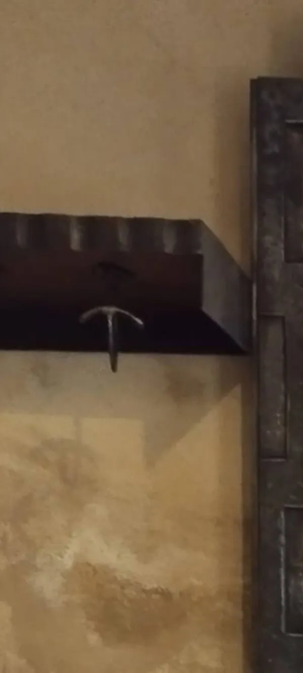 Illustration numéro 4 du produit Porte manteau vestiaire