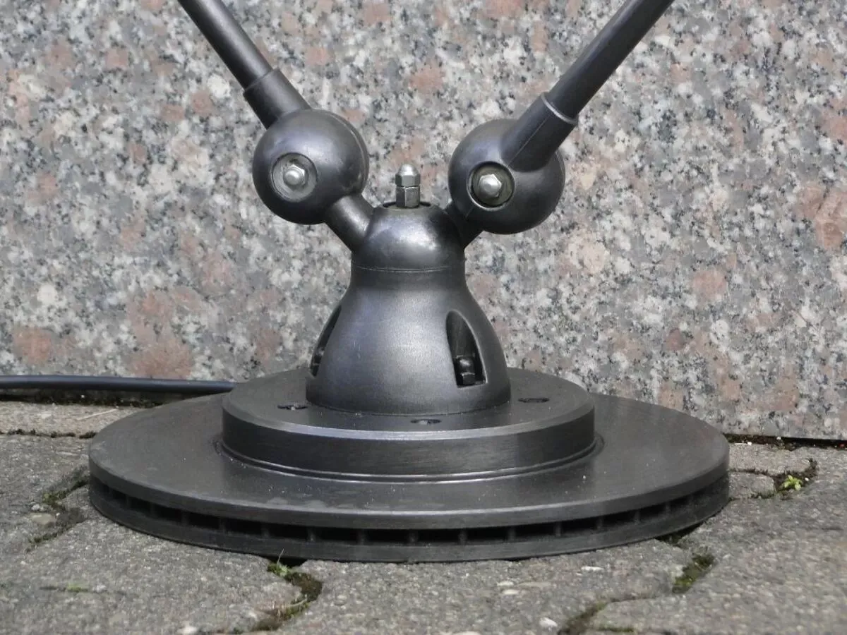 Illustration numéro 4 du produit Lampadaire Double Graphite industrielle 8 bras Jieldé de Jean Louis Domecq France 1960